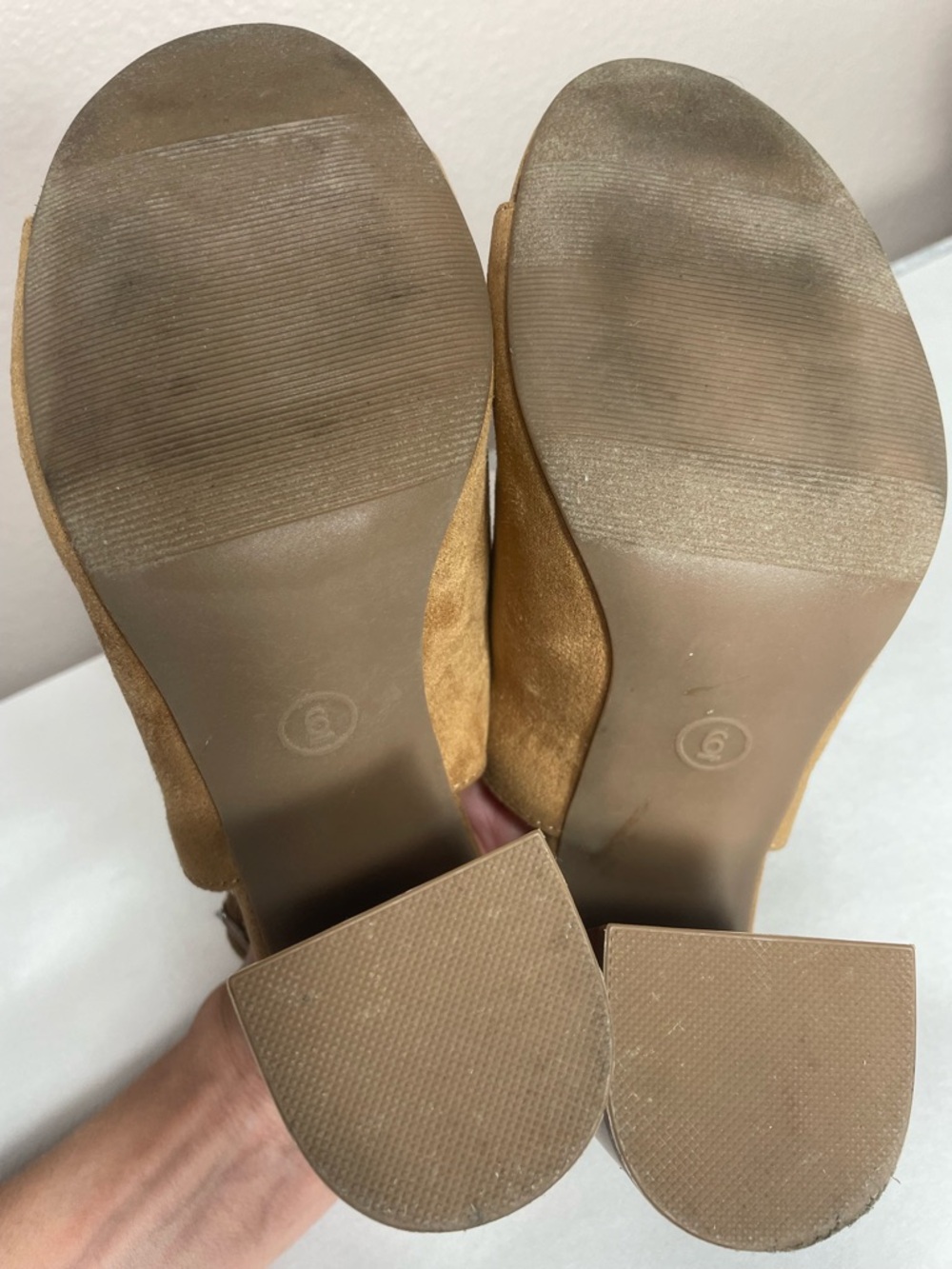 A New Day Tan Suede Block Heel Sandals‎ Open Toe Buckle Strap Size 6 - Picture 4 of 11